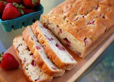 طرز تهیه نان توت فرنگی به 3 روش کرمدار، ساده و بریوش طرز تهیه نان توت فرنگی به 3 روش کرمدار، ساده و بریوش